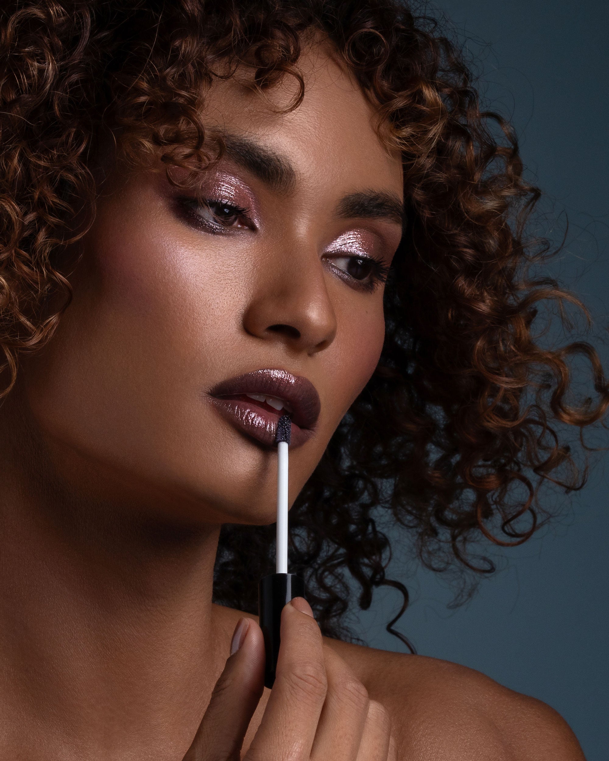 Thorn Bite Peptide Plump Crème Lip Oil: Night Thorn - Rituel de Fille