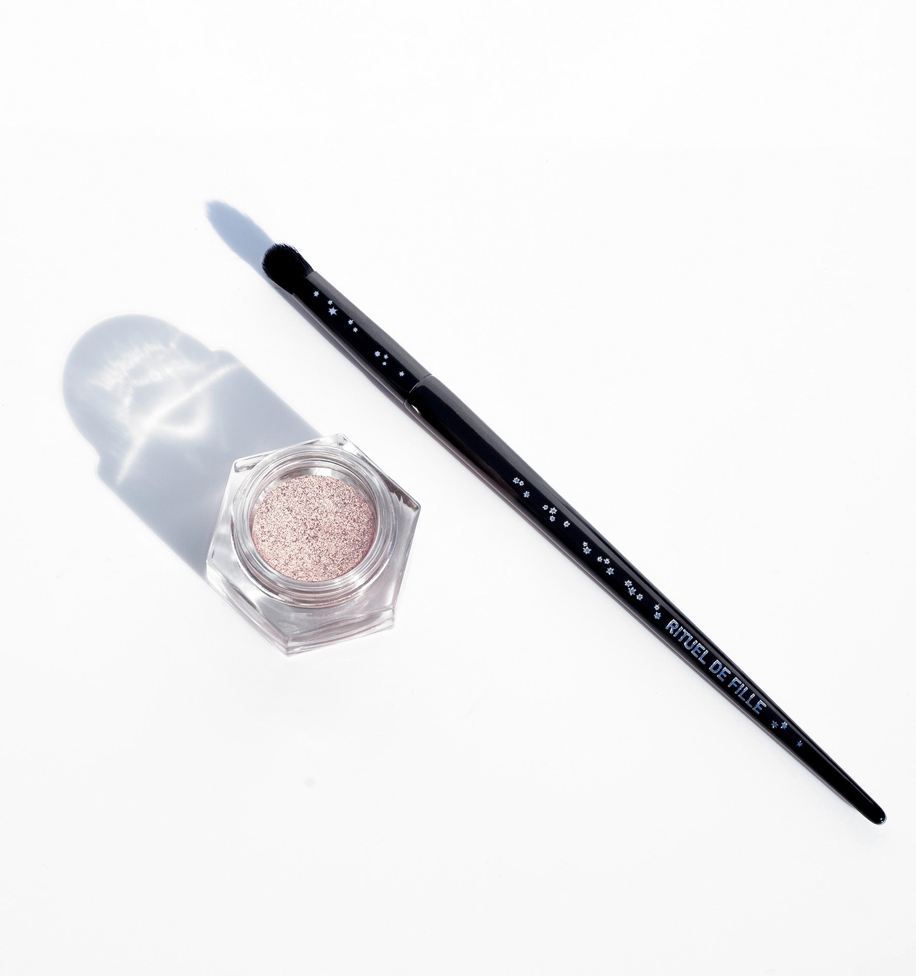 The Eye Soot Brush