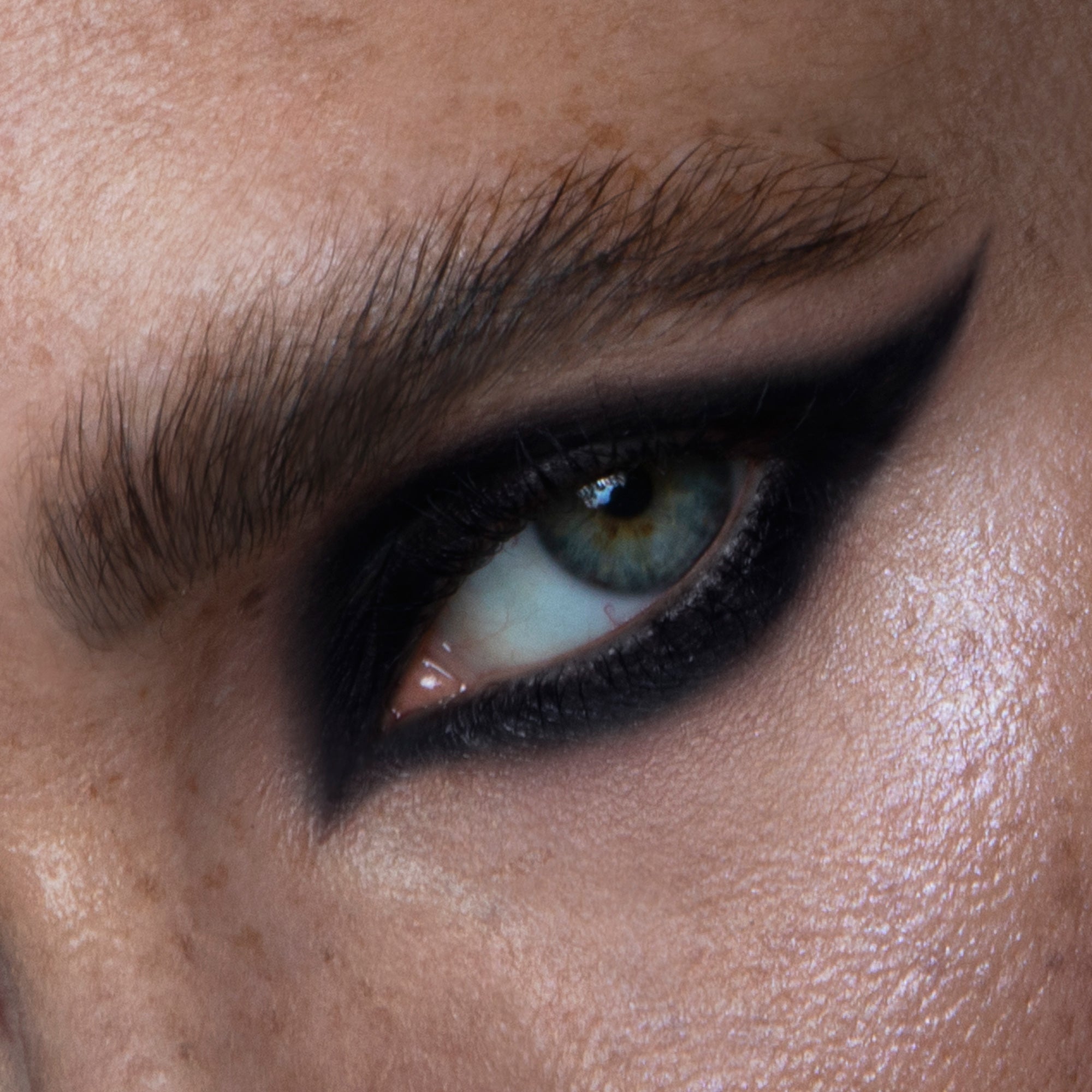 Abyss | The Black Orb Enigmatic Kohl Eyeliner - Rituel de Fille