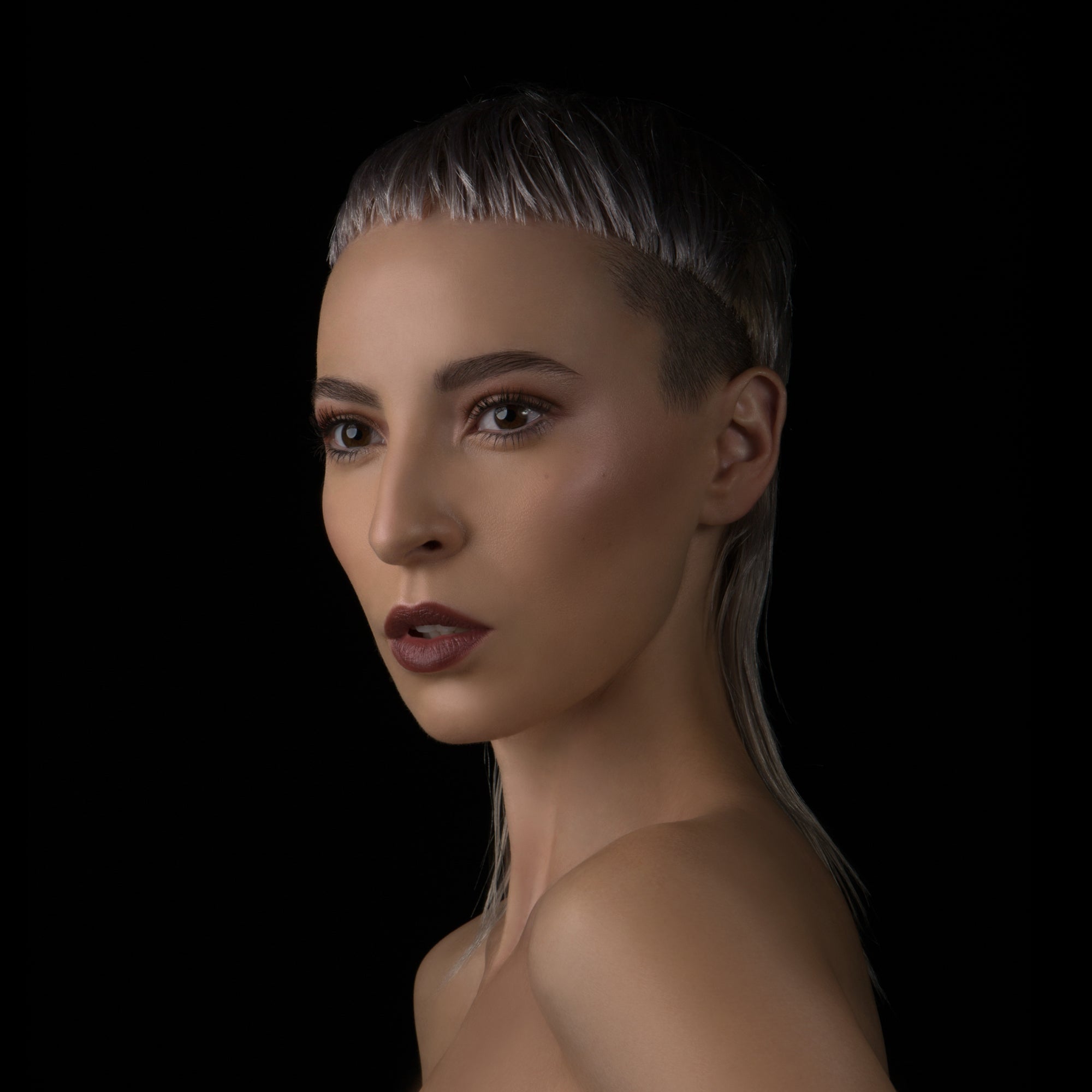 Io | The Ethereal Veil Conceal and Cover - Rituel de Fille