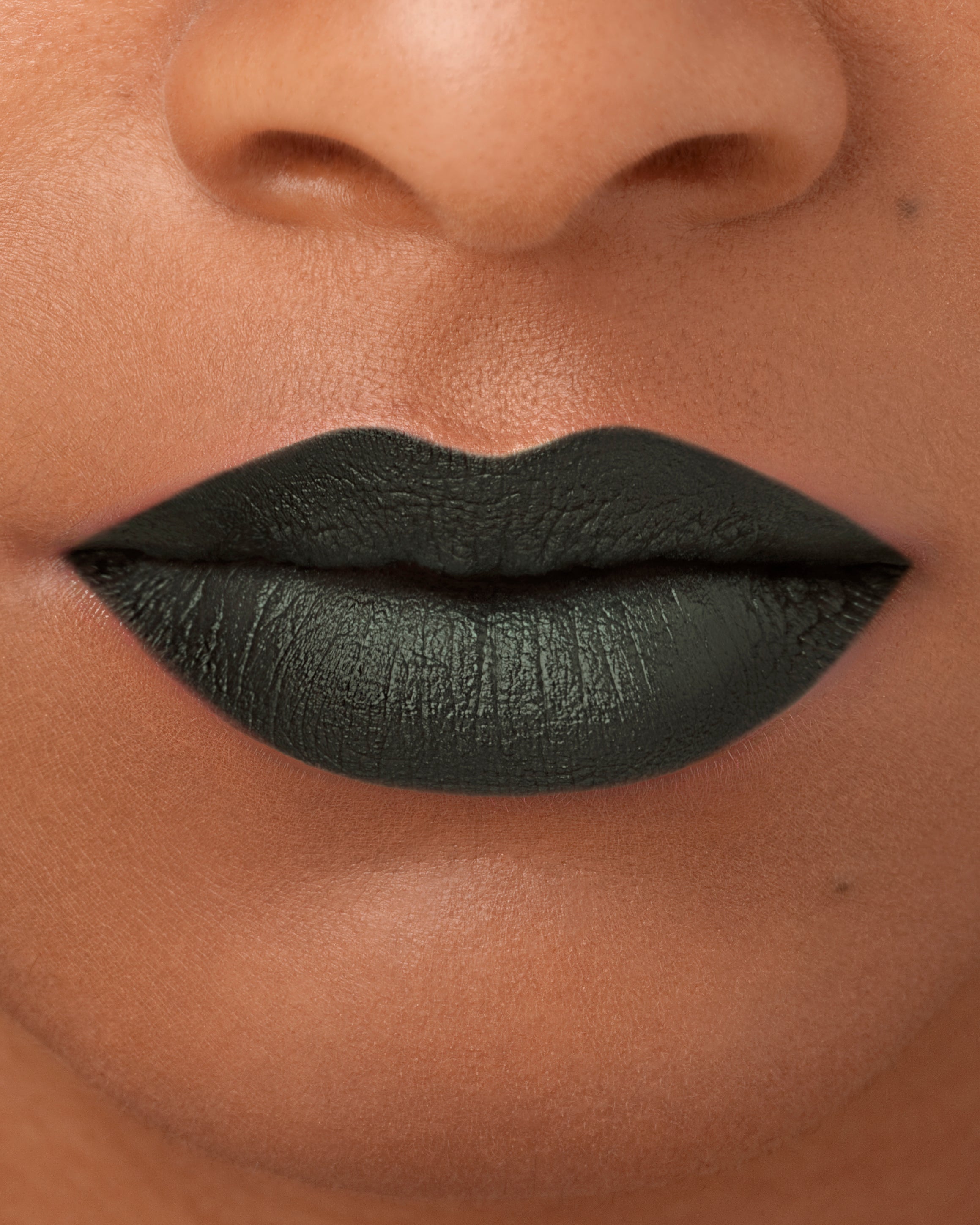 Chrysalis | Forbidden Lipstick - Rituel de Fille