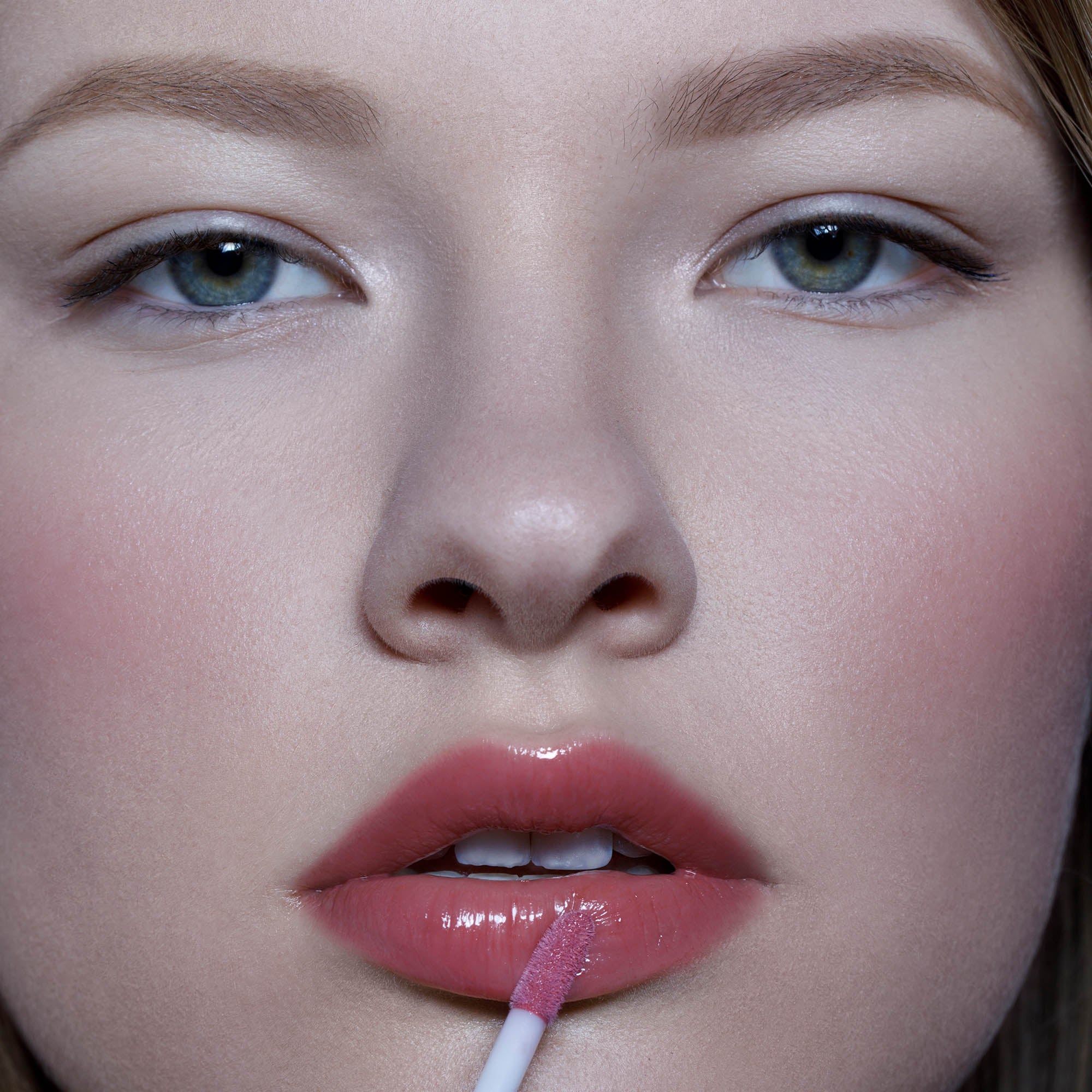 Thorn Bite Peptide Plump Crème Lip Oil: Rose Crush